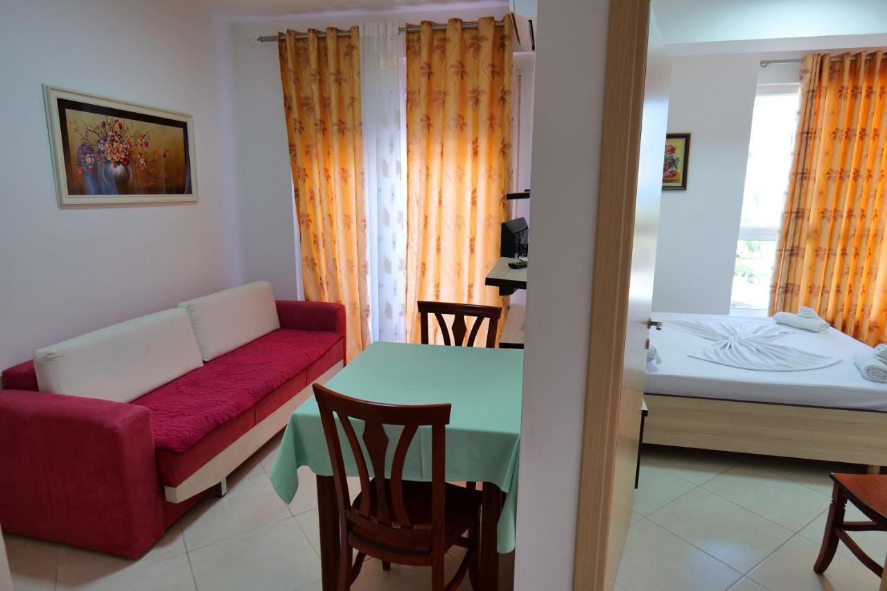 Almare Apartments Вльора Екстер'єр фото